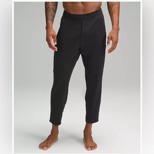 New Lululemon Everlux Balancer Pant - Small Heather Black